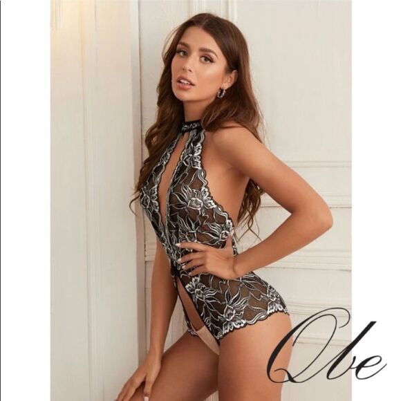 QBE Floral Lace Teddy Bodysuit - Picture 3 of 7